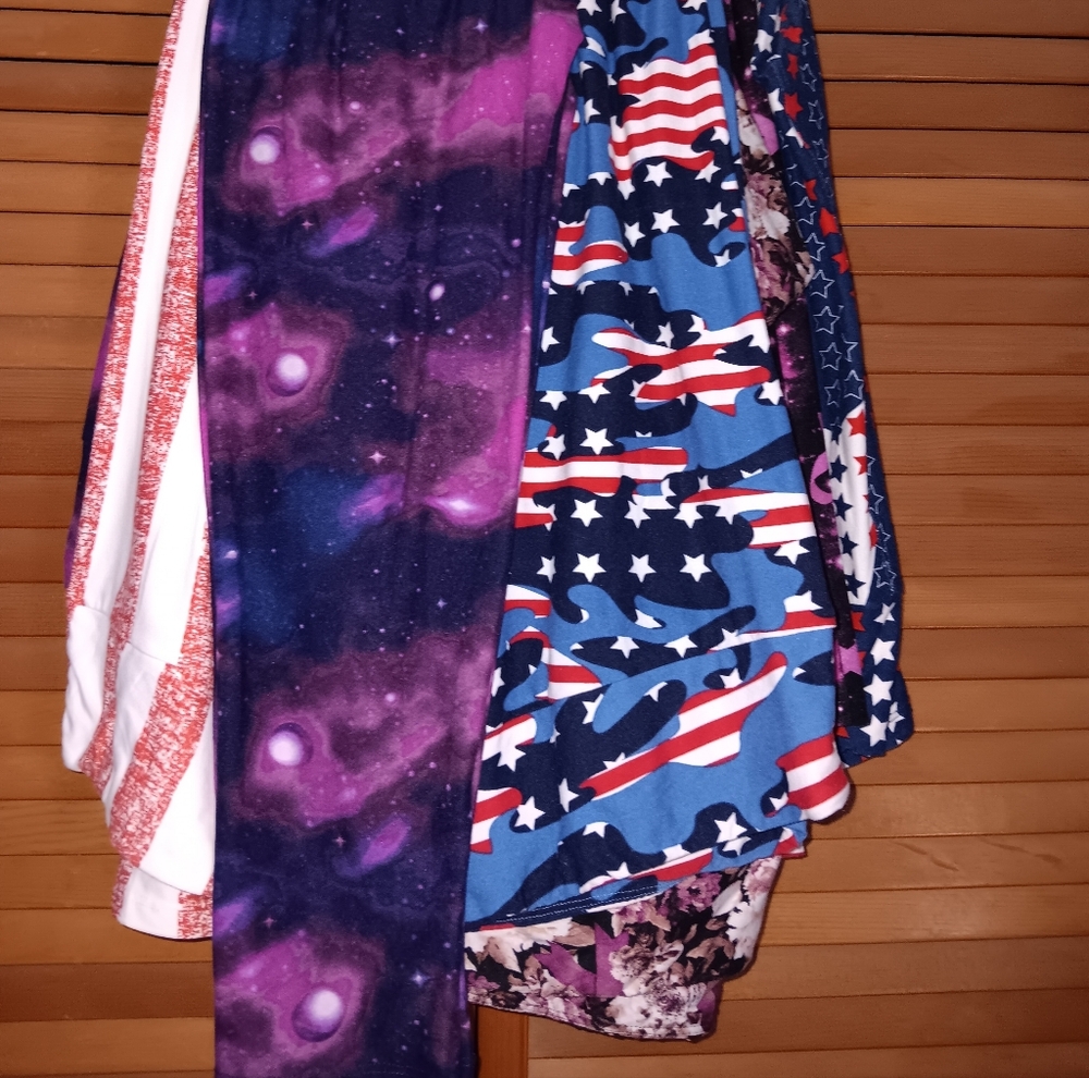 Lot Of 5 Pair of TC2 Leggings For $50 a Lot. Colors and Patterns Will Vary! NWOT